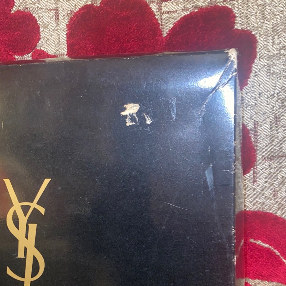 Yves Saint Laurent Blue & Cream Embroidered Towel Set - Picture 5 of 7